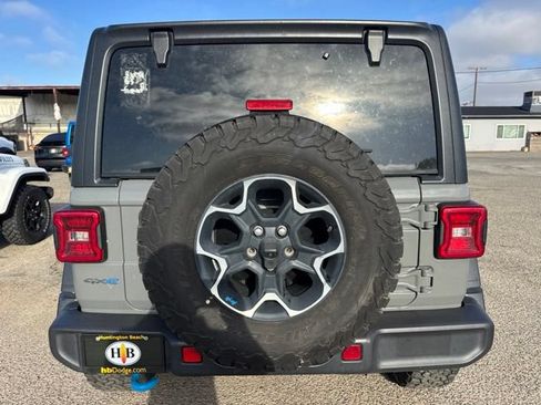 Used 2022 Jeep Wrangler Unlimited Rubicon 4xe w/ Cold Weather Group AWD/4WD image 6