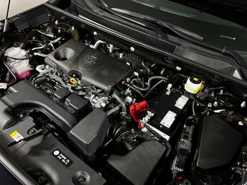 Certified 2025 Toyota RAV4 XLE Premium image 11