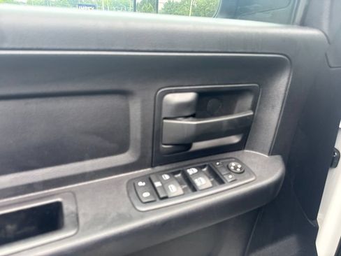 Used 2016 RAM 2500 Tradesman w/ Chrome Appearance Group RWD image 15