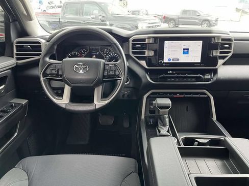 Used 2022 Toyota Tundra SR5 w/ Convenience Package RWD image 12