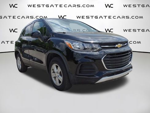 Used 2020 Chevrolet Trax LS w/ Tint and Cruise Package image 1