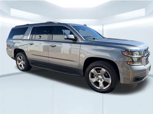 Used 2018 Chevrolet Suburban LT w/ Max Trailering Package image 5
