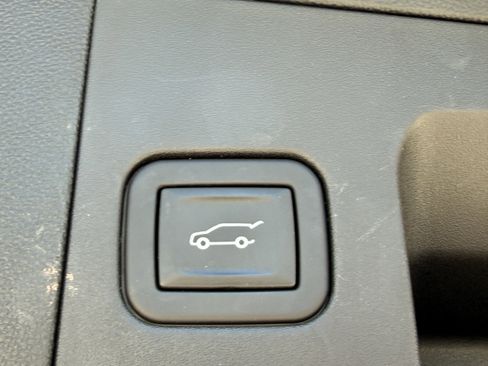 Used 2023 Cadillac XT5 Luxury image 11