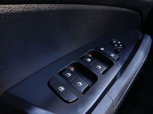 Used 2024 Kia Sportage LX image 17