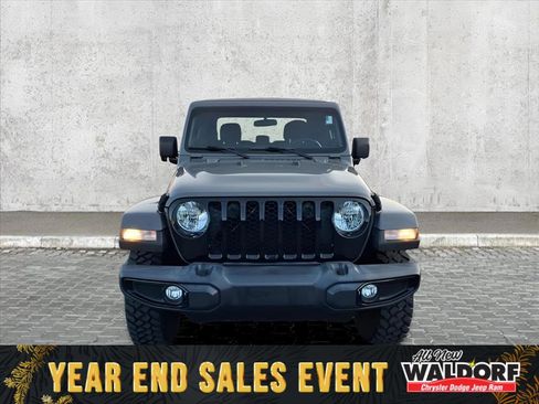 Used 2022 Jeep Gladiator Willys image 6