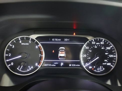 Used 2024 Nissan Rogue SV image 39