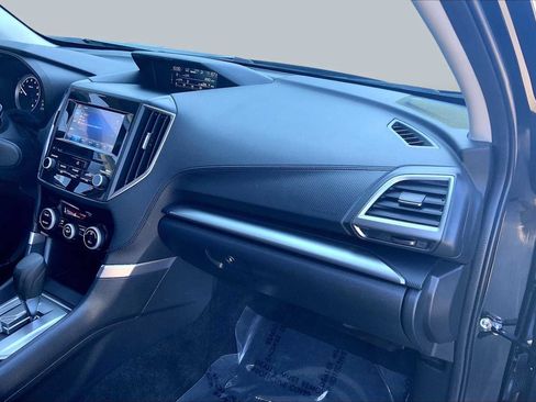 Used 2023 Subaru Forester Premium AWD/4WD image 19