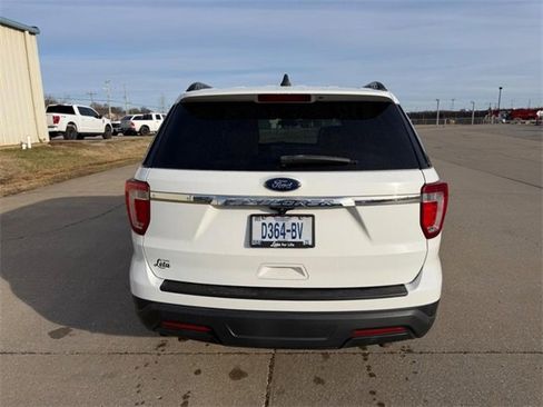 Used 2018 Ford Explorer FWD image 4