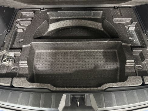 Used 2019 Subaru Forester Premium w/ All-Weather Package image 8