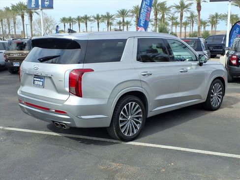 Used 2024 Hyundai Palisade Calligraphy image 6