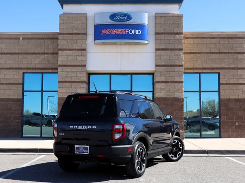 Used 2021 Ford Bronco Sport Outer Banks image 6