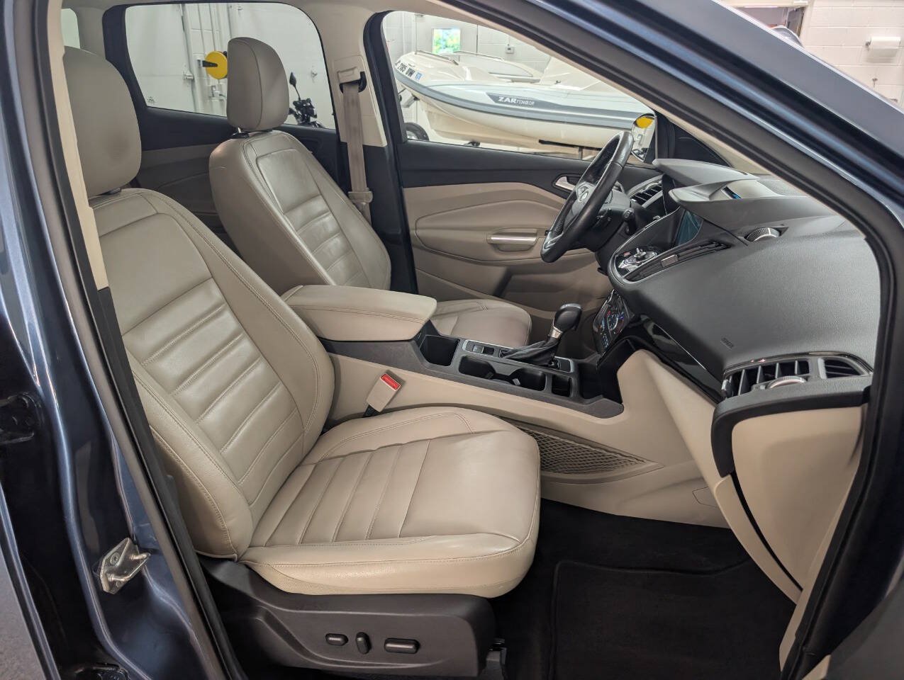 Used 2018 Ford Escape Titanium w/ Ford Safe & Smart Package AWD/4WD image 22