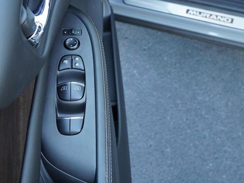 Used 2024 Nissan Murano Platinum w/ Cargo Package image 16