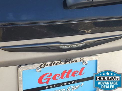 Used 2020 Chrysler Pacifica Touring w/ S Appearance Package image 41