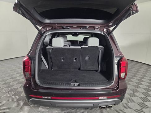 Used 2023 Hyundai Palisade SEL FWD image 28
