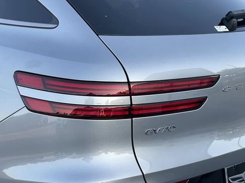 Used 2026 Genesis GV70 3.5T Sport Advanced AWD/4WD image 13