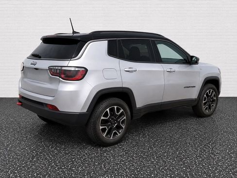 Used 2019 Jeep Compass Trailhawk AWD/4WD image 4