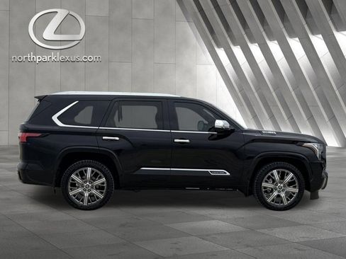 Used 2024 Toyota Sequoia Capstone AWD/4WD image 4