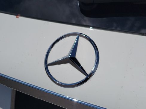 Certified 2020 Mercedes-Benz GLC 300 image 31
