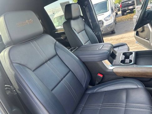 Used 2026 Chevrolet Silverado 2500 High Country w/ Technology Package AWD/4WD image 36