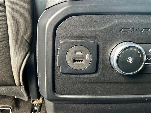 Used 2021 Ford Expedition XLT image 32