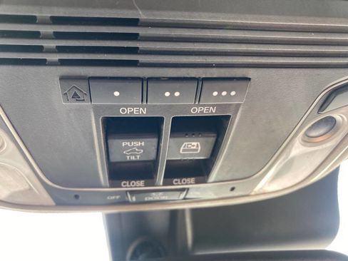 Used 2017 Honda Ridgeline RTL-E image 41