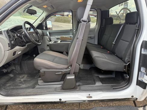 Used 2013 Chevrolet Silverado 2500 W/T image 15