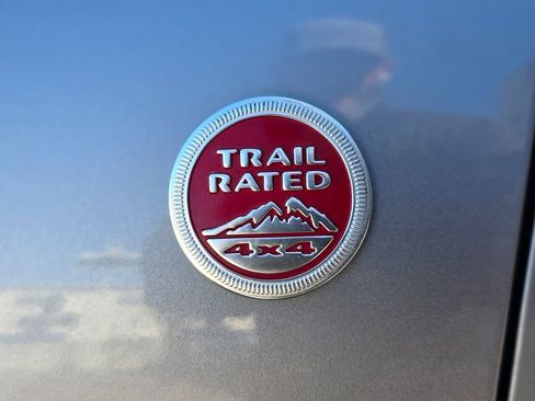 Used 2020 Jeep Grand Cherokee Trailhawk image 22