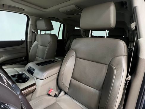 Used 2016 GMC Yukon SLT w/ Open Road Package AWD/4WD image 15