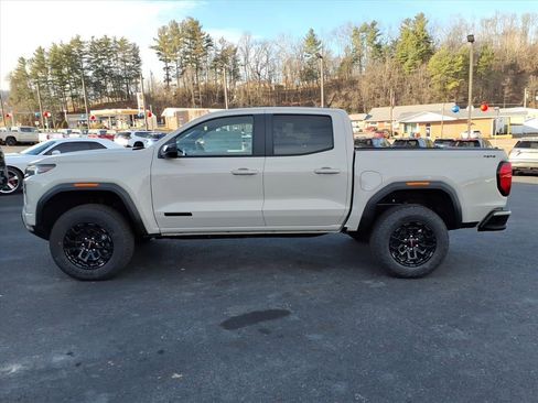 New 2026 GMC Canyon Elevation w/ Convenience Package image 2