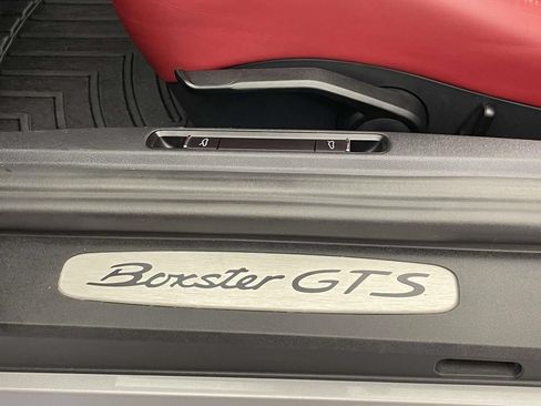 Used 2022 Porsche 718 Boxster GTS RWD image 18