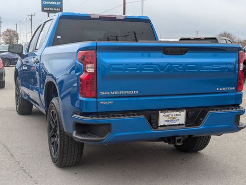 Used 2022 Chevrolet Silverado 1500 Custom image 5