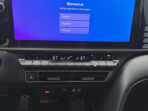 Used 2025 Toyota Camry XSE w/ Premium Package image 9