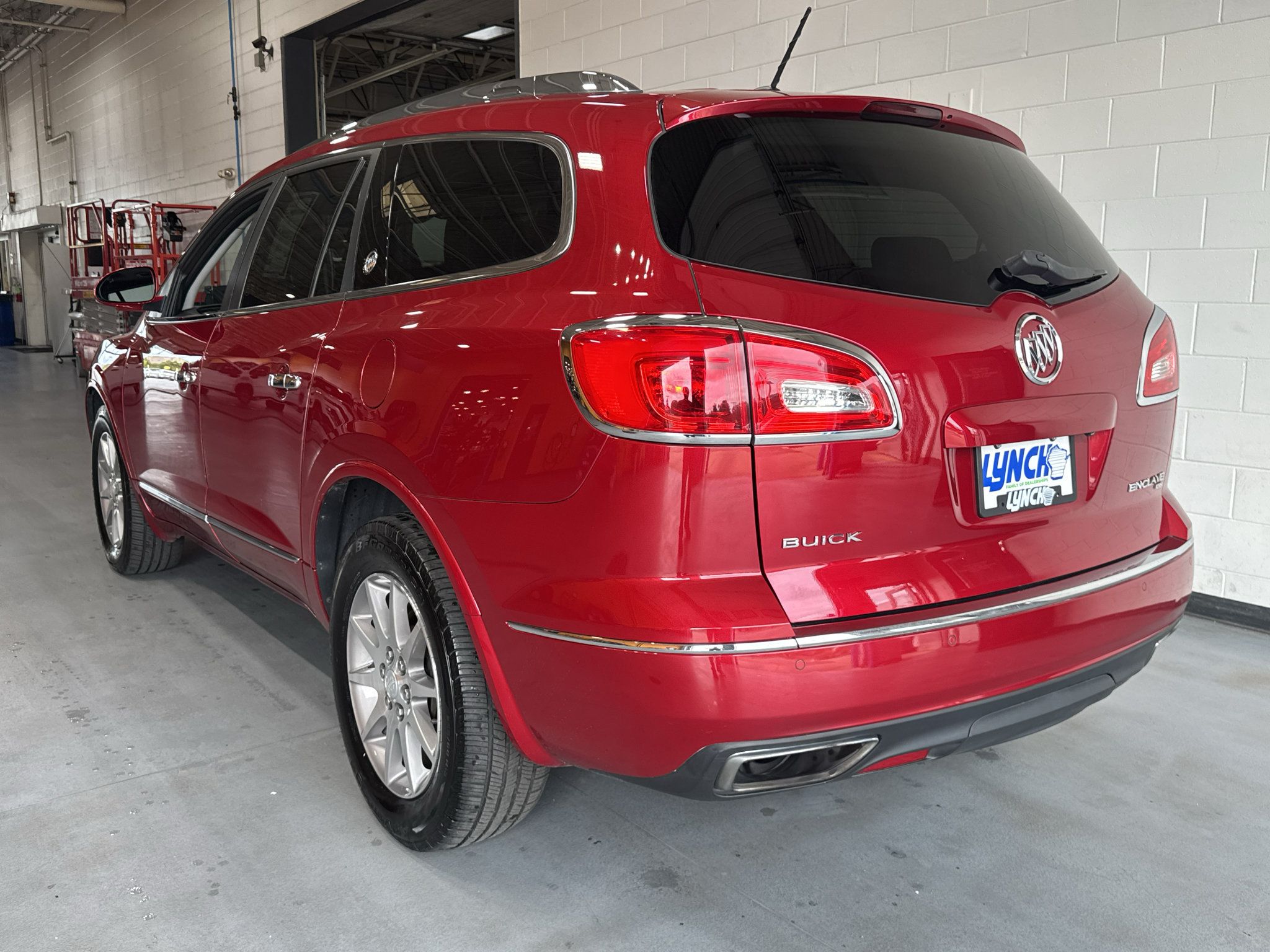 Used 2014 Buick Enclave Leather w/ Trailering Provision Package AWD/4WD image 3