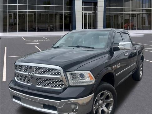 Used 2017 RAM 1500 Laramie w/ Convenience Group AWD/4WD image 1