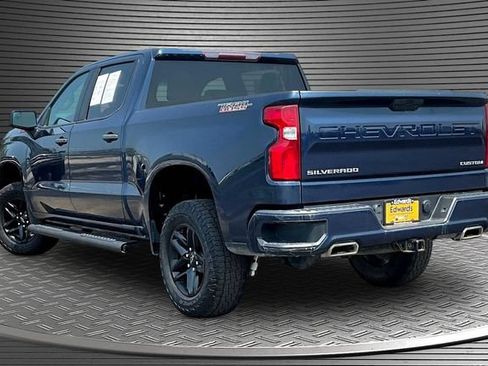 Used 2021 Chevrolet Silverado 1500 Custom Trail Boss AWD/4WD image 4