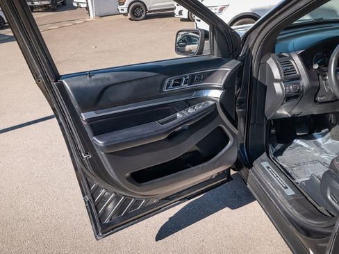 Used 2017 Ford Explorer Sport w/ Equipment Group 401A image 11