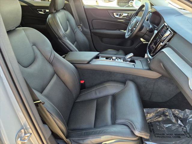 Certified 2025 Volvo V60 B5 Cross Country Ultra AWD/4WD image 27