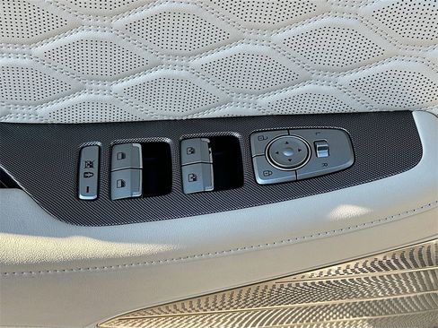 Used 2020 Hyundai Palisade Limited image 18