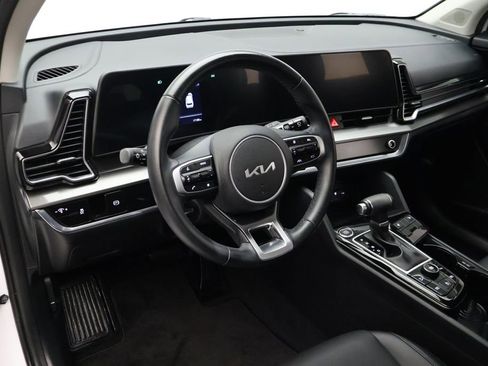 Used 2024 Kia Sportage EX image 15