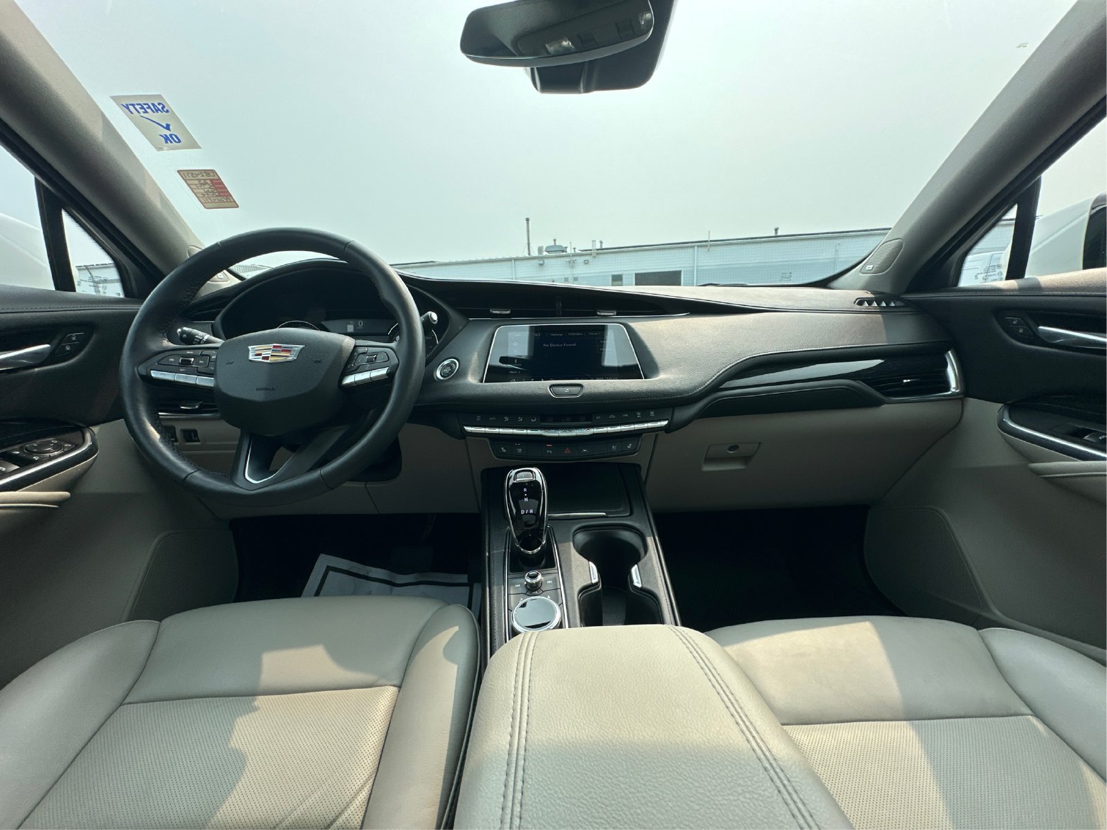 Certified 2023 Cadillac XT4 Premium Luxury AWD/4WD image 27