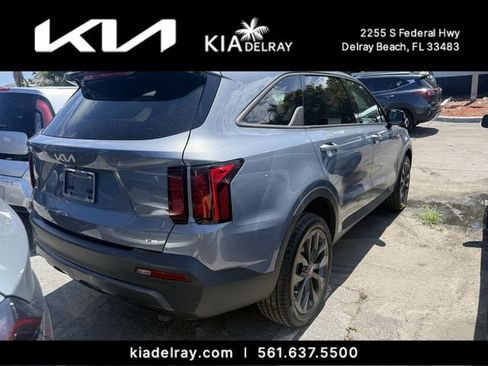 Certified 2023 Kia Sorento X-Line EX AWD/4WD image 2