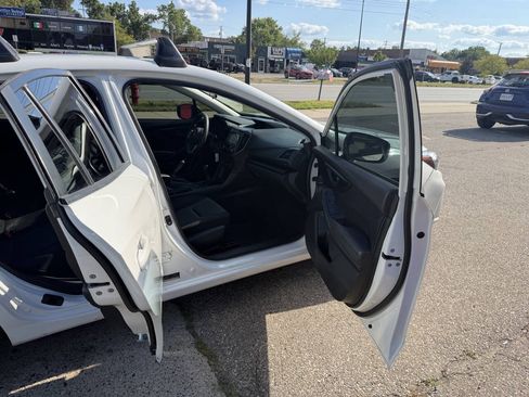 Used 2019 Subaru Impreza 2.0i AWD/4WD image 12