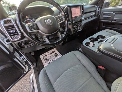 Used 2022 RAM 2500 Big Horn w/ Level 1 Equipment Group image 17