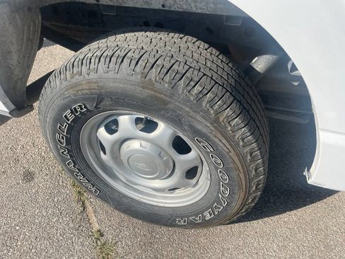 Used 2022 Ford F150 XL w/ Equipment Group 101A High RWD image 9