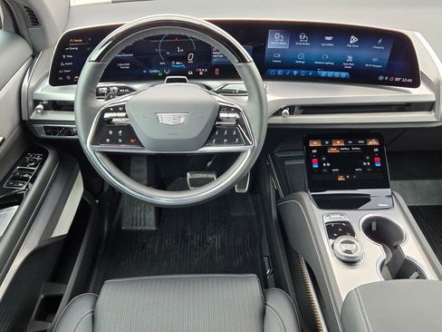 Certified 2026 Cadillac Vistiq Sport w/ LPO, Floor Liner Package image 14