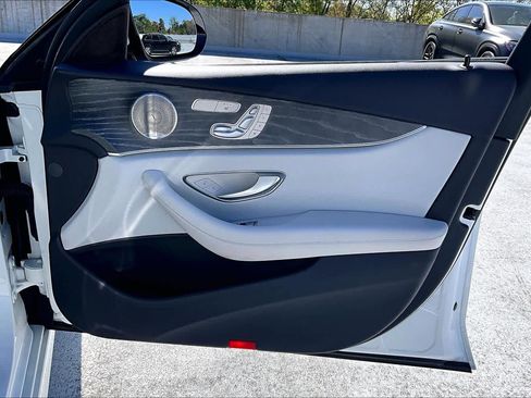 Used 2021 Mercedes-Benz E 350 Sedan image 21