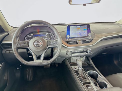 Used 2023 Nissan Altima 2.5 SV image 25