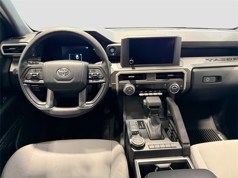 Certified 2025 Toyota Tacoma SR5 image 19