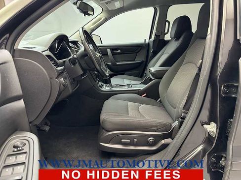 Used 2017 Chevrolet Traverse LT w/ Style and Technology Package image 12